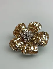 2026年最新】フォクシー ブローチの人気アイテム - メルカリ