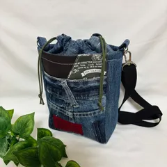 ハンドメイド デニムリメイク 巾着付きショルダーバッグ 斜め掛け 500mlペットボトル対応