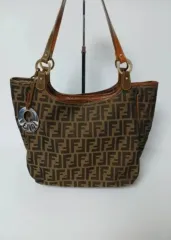 フェンディ ズッカ ファブリック ショルダーバッグ