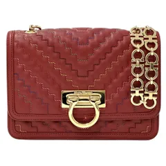 フェラガモ  Ferragamo バッグ レディース ブランド ガンチーニ ダブルガンチーニ ショルダーバッグ レザー レッド マルチカラー キルティング 斜め掛け 【中古】