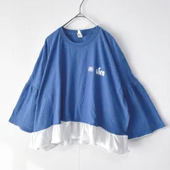 古着リメイクTシャツ　ブルー×ホワイト　ギャザーフリル　袖フレア　ゆったり　レディース　青　白