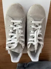 アディダス スタンスミス スニーカー