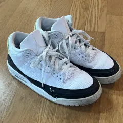 2026年最新】air jordan 3 retro sp fragmentの人気アイテム - メルカリ