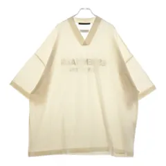 FEAR OF GOD ESSENTIALS (フィアオブゴッド エッセンシャルズ) S/S T-SHIRT バックラバーロゴ Vネック半袖Tシャツ アイボリー