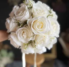 アイボリーバラ×かすみ草ラウンドブーケ☆ブートニア