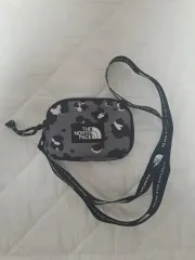 THE NORTH FACE ザノースフェイス レオパード ミニ コインケース 出品