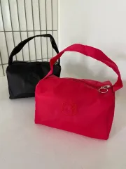 (予約配送)輸入 ハローキティ 刺繍 シンプル トートバッグ ポーチ レッド/ブラック