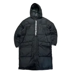 Thisisneverthat ダウンジャケット ロング丈 ブラック カラーです