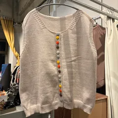 【東あずま店　併売品】　＠　カラフルボタン　ベージュ　beige　チョッキ　ノースリーブ　ゆったり　ニット セーター トップス　NKIT　ベスト　ジレ ベスト