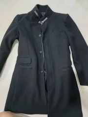 ブラックハーフコートジャケットスタイル