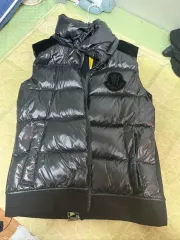 MONCLER モンクレール ダウン ベスト