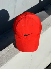 F NIKE オレンジ ベースボールキャップ 帽子