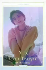 【中古】コレクションカード(女性) TWICE/ツウィ/1st Photobook「Yes，I am Tzuyu」(Blue ver.)特典フォトカード