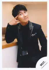 【中古】生写真(STARTO) WEST./□田崇裕/膝上/アルバム「AWARD」MV＆ジャケ写オフショット/公式生写真