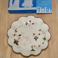 【美品】WEDGWOOD ワイルドストロベリー ペタルトレイ