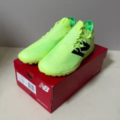 ニューバランス サッカーシューズ