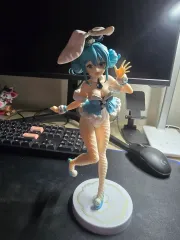 初音ミク フリュー バーニーガール 白 フィギュア 出品
