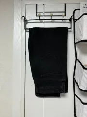 送料無料)イーストクンスト(ist kunst) ワイド クロップド ジーン ブラック s