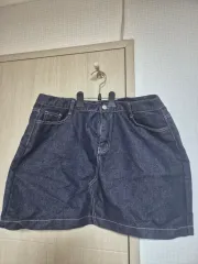 ホットピンク ブラックデニム スカート (36インチ)