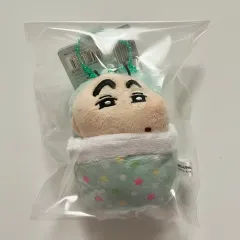 クレヨンしんちゃん ベイビー 眠る 布団 マスコット ぬいぐるみ キーホルダー
