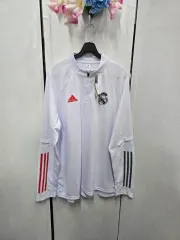 アディダス コラボ Tシャツ