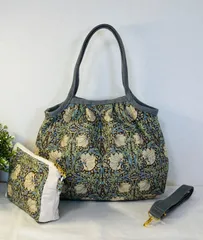 【裁縫ストア・ボヌール】大人かわいい　ウィリアムモリス　 ベストオブモリス   ピンパーネル ブラウン 　トートバッグ　グラニューバッグ　ポーチ　ショルダーバッグ　ショルダーストラップ付き ハンドメイド/ №500-738