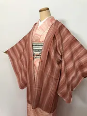 【中古】Mサイズ 羽織 正絹 曙色地に縞模様