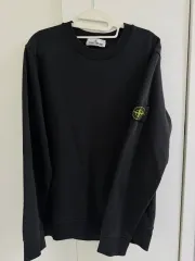 ストーンアイランド ブラック スウェット Tシャツ