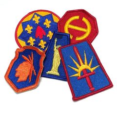 イギリス海軍 ROYAL NAVY ホワイト 部隊章ワッペン 新品 SAILOR-UK