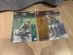 (未開封)一番くじ 進撃の D E アクリルスタンド (リヴァイ、エルヴィン) まとめ 出品