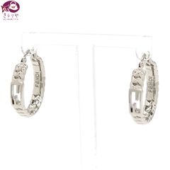 FENDI フェンディ 8AG992 バゲット スモール フープ ピアス 両耳 シルバーカラー仕上げメタル 箱 ショッパー イタリア製