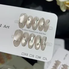 ネイルチップ　メタルネイル　海外ネイル　ホワイトネイル　ミラーネイル　Y2K　マグネットネイル　キラキラ　抽象ネイル　カッコいい　シンプル　上品　冬　バレンタイン　ホワイトデー　卒業式　旅行　春休み　プレゼント