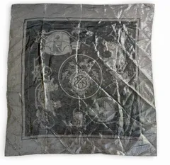 希少　レア　HERMES　エルメス　スカーフ　シルバー　メタリック　カレ65　エルメス エクリブリス アン モザイク　タグ付
