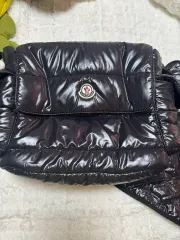 モンクレール ブラック キルティング ショルダーバッグ