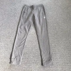 アディダス スウェットパンツ