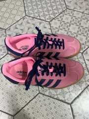 アディダス ウィメンズ ガゼル インドア ブリス ピンク