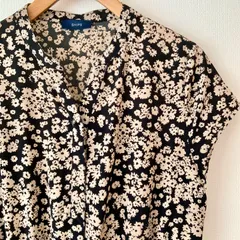 【SHIPS シップス】プリントショートスリーブワンピース　花柄　サイズＯＮＥ