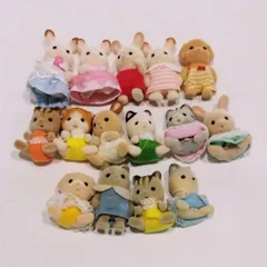 【中古】匿名配送 シルバニアファミリー　赤ちゃん　15体　まとめ売り　エポック社　匿名配送