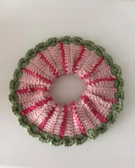 ハンドメイドかぎ針編みシュシュ