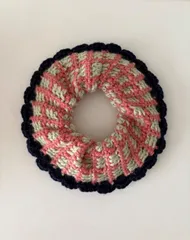 ハンドメイド　かぎ針編みシュシュ