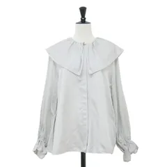 Ballsey ボールジー ブラウス ライトグレー サイズ:36(9号) | 23秋冬 コットン シルク サテン ラッフルカラーブラウス / シャツ | 長袖 ギャザー タック 比翼ボタン | トップス カットトップス【レディース】【中古】