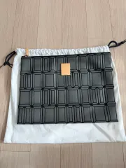 COURONNE(クロンヌ) クラッチバッグ