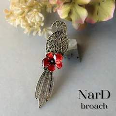 南国リゾートのオウムブローチ　鳥 花 フラワー レトロ 大人 南国 リゾート ヴィンテージ アンティーク シンプル 可愛い 動物 生き物 アニマル ナチュラル 上品 かわいい モチーフ カジュアル コサージュ ギフト プレゼント 新品未使用 NerD