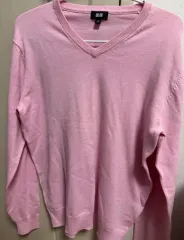 UNIQLO ユニクロ ピンク色 Vネック ニット