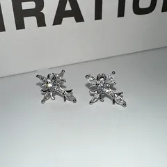 y2k 十字架モチーフ ラインストーン シルバー ピアス 両耳用 カジュアル クラシカル ゴシック 甘さ控えめ ユニセックス お揃い 韓国アクセ