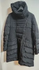 デムブラック ネック ダウン ロング コート