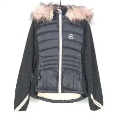マイケルコース キッズ ファー 軽量ダウン ニットジャケット チャコール 10/12 (HU42612)