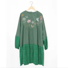 iS ScoLar 花蝶刺繍シャーリング生地ティアード風ワンピース