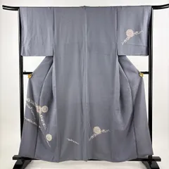 付下げ 身丈158cm 裄丈67cm M 袷 落款 華文 花唐草 金糸 刺繍 灰色 正絹 名品 【中古】
