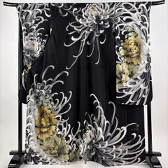 【美品】 振袖 身丈168.5cm 裄丈70cm L 袷 落款 牡丹 菊 金銀彩 銀通し 黒 正絹 逸品 【中古】